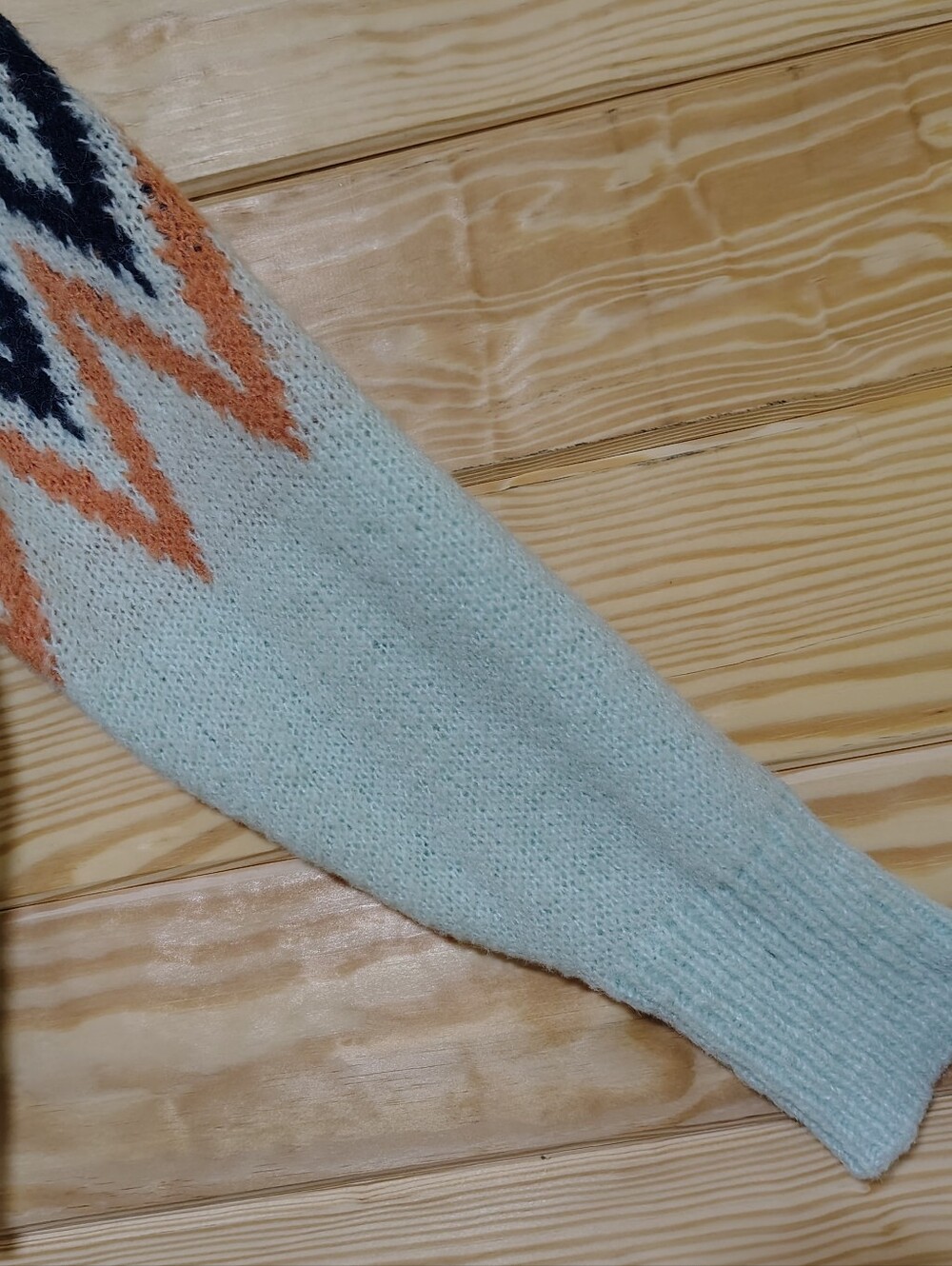 a new day Pastel Mint Crewneck Sweater L Long Sleeve Soft Cozy Casual Recycled - Picture 3 of 6
